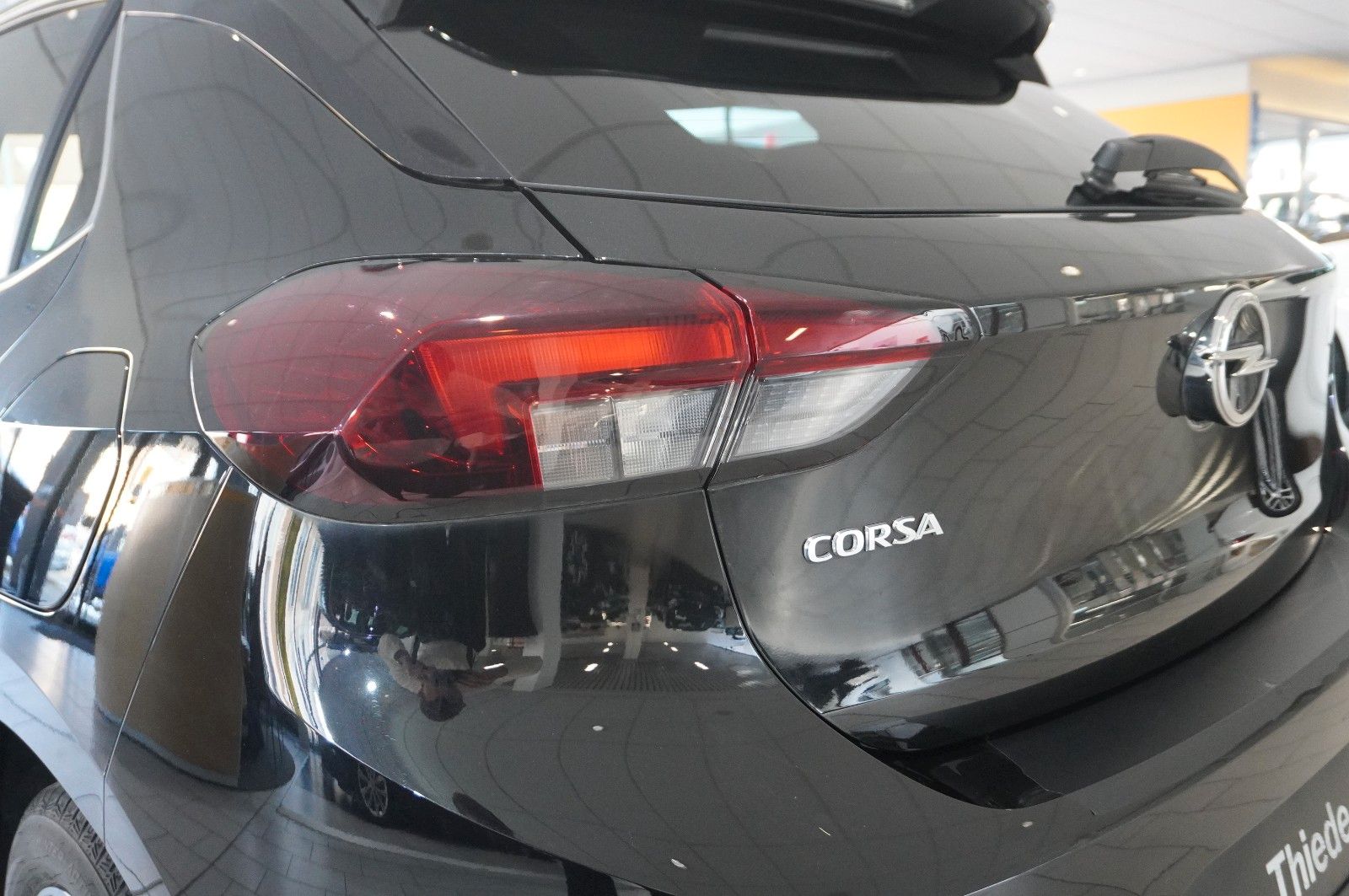 Fahrzeugabbildung Opel Corsa F 1.2 ELEGANCE NAVI/LED/KAMERA/SPORT/VIRT.