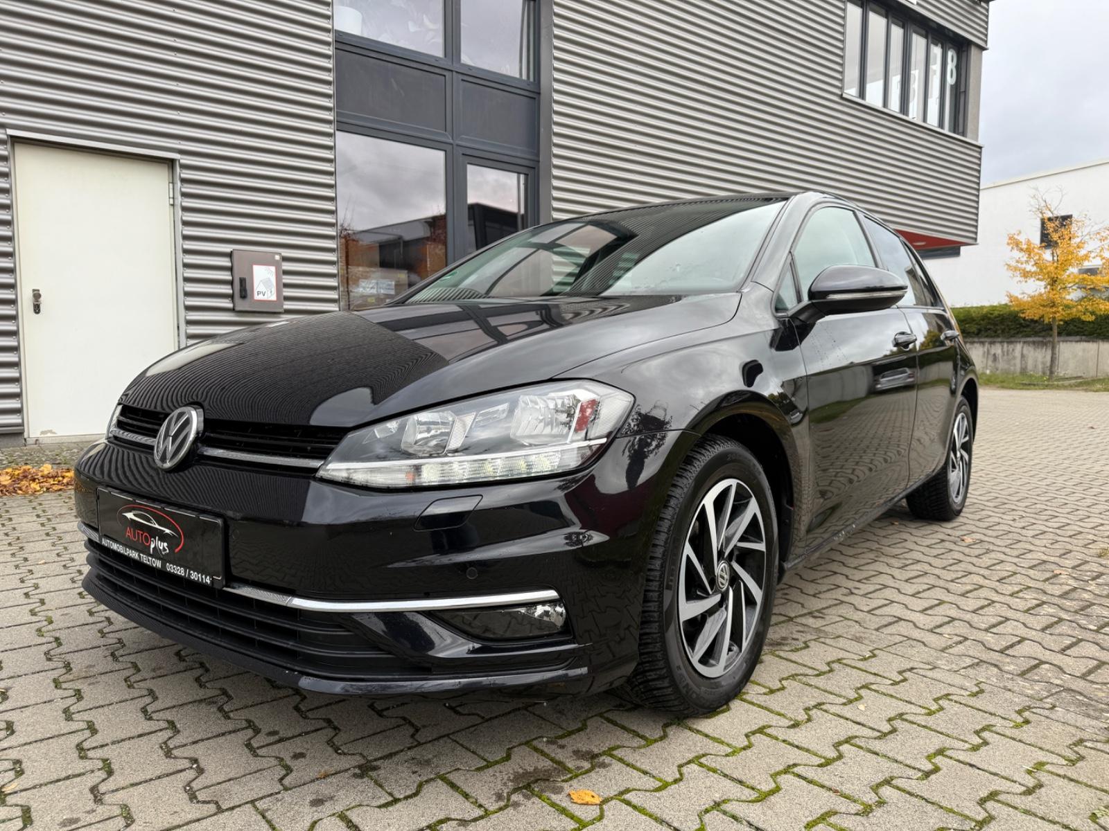 Volkswagen Golf 1.6 TDI Sound