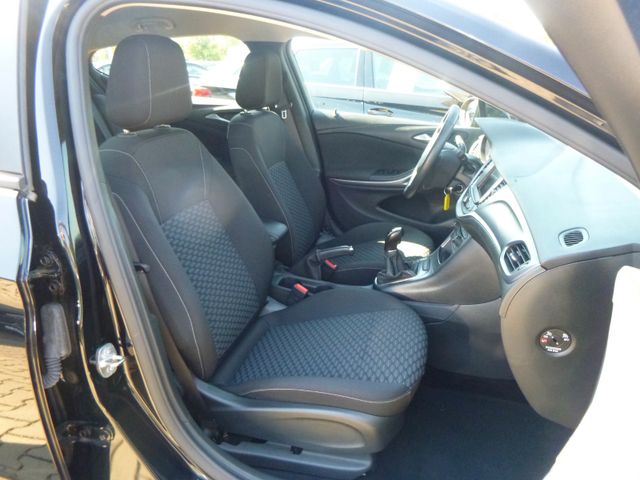 Fahrzeugabbildung Opel Astra K Lim 1,2 Turbo >Sitzheiz/PDC/LED/TEMP<