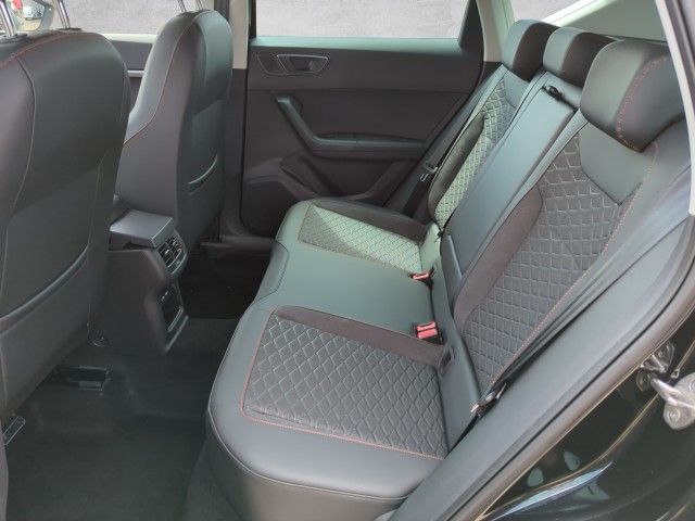 Fahrzeugabbildung SEAT Ateca FR Navi,LED,AHK,Parklenkassist,SHZ