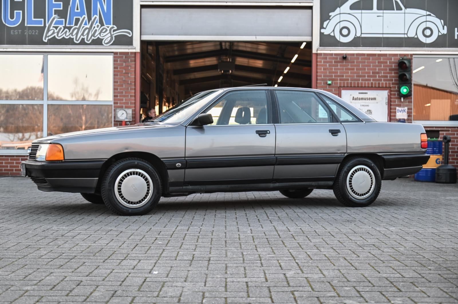 Audi 100 2.0 Typ 44 *5-ZYLINDER*OLDTIMER*GARANTIE*