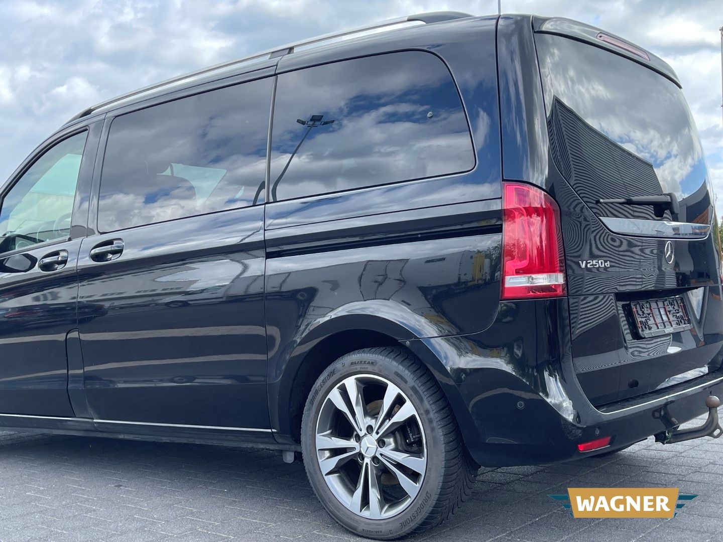 Fahrzeugabbildung Mercedes-Benz V 250 d SCORE kompakt CDI BT Motorschaden