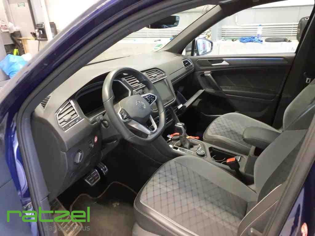 Fahrzeugabbildung Volkswagen Tiguan Allspace 4Motion R-Line DSG HUD Pano RFK