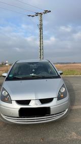 Mitsubishi Colt Young Edition - Mitsubishi Colt: Young Edition