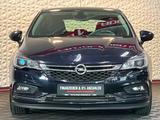 Opel Astra 1.4TURBO 120 JAHRE SHZ#LH#TEMP#PDC#CARPLAY - Opel Astra: Blau