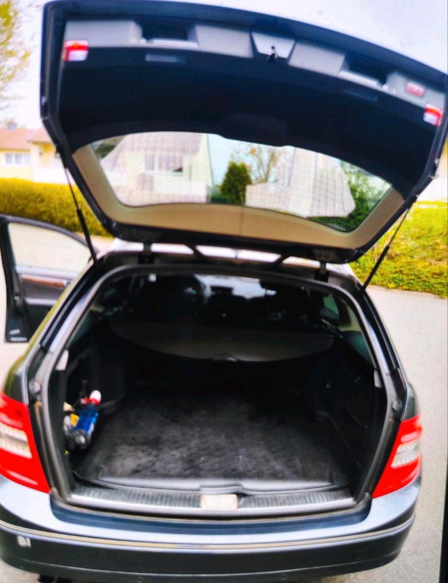 Mercedes-Benz C180 2008 — engine 156 HP (115kW)