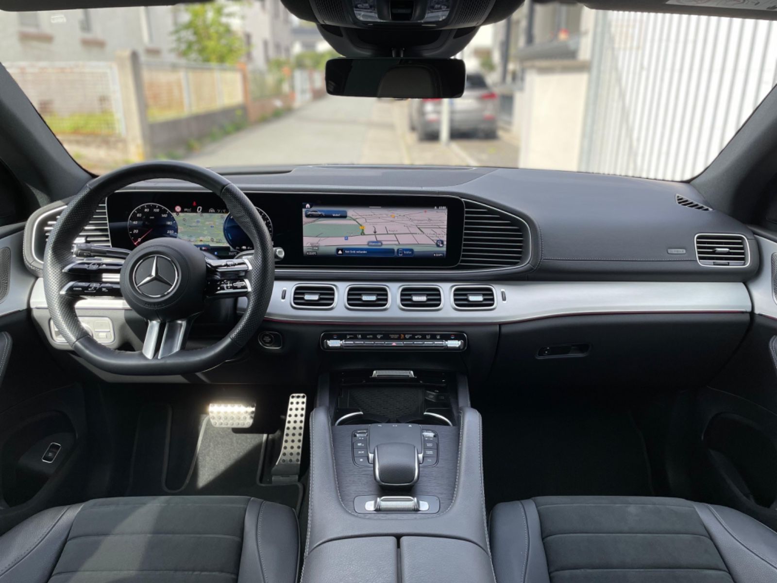 Fahrzeugabbildung Mercedes-Benz GLE 350 de Coupé Facelift |AMG|HUD|360°|22"|AHK