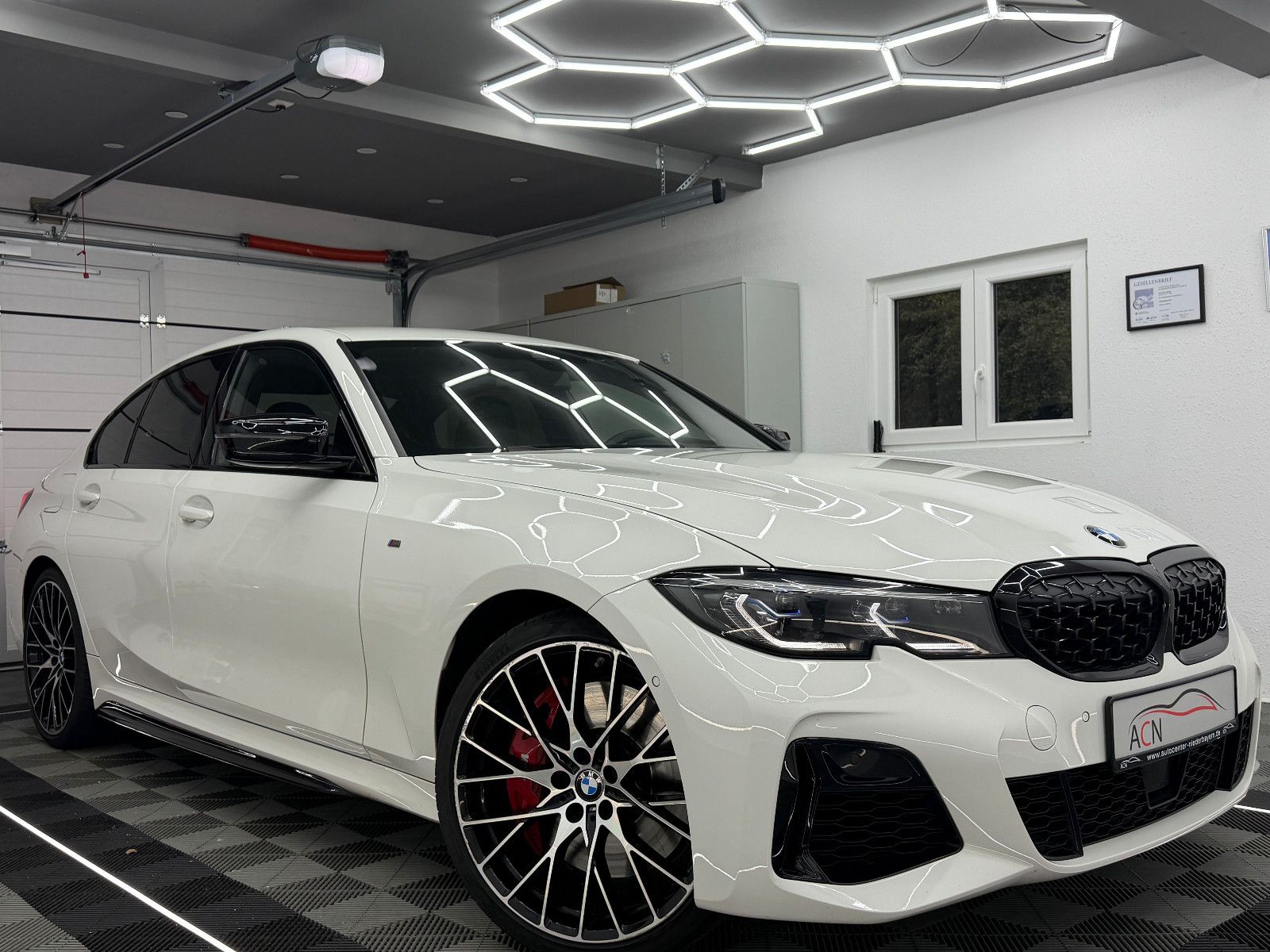 Fahrzeugabbildung BMW M340 i xDrive Lim./KAMERA/HuD/LASER/ACC/DE FZG