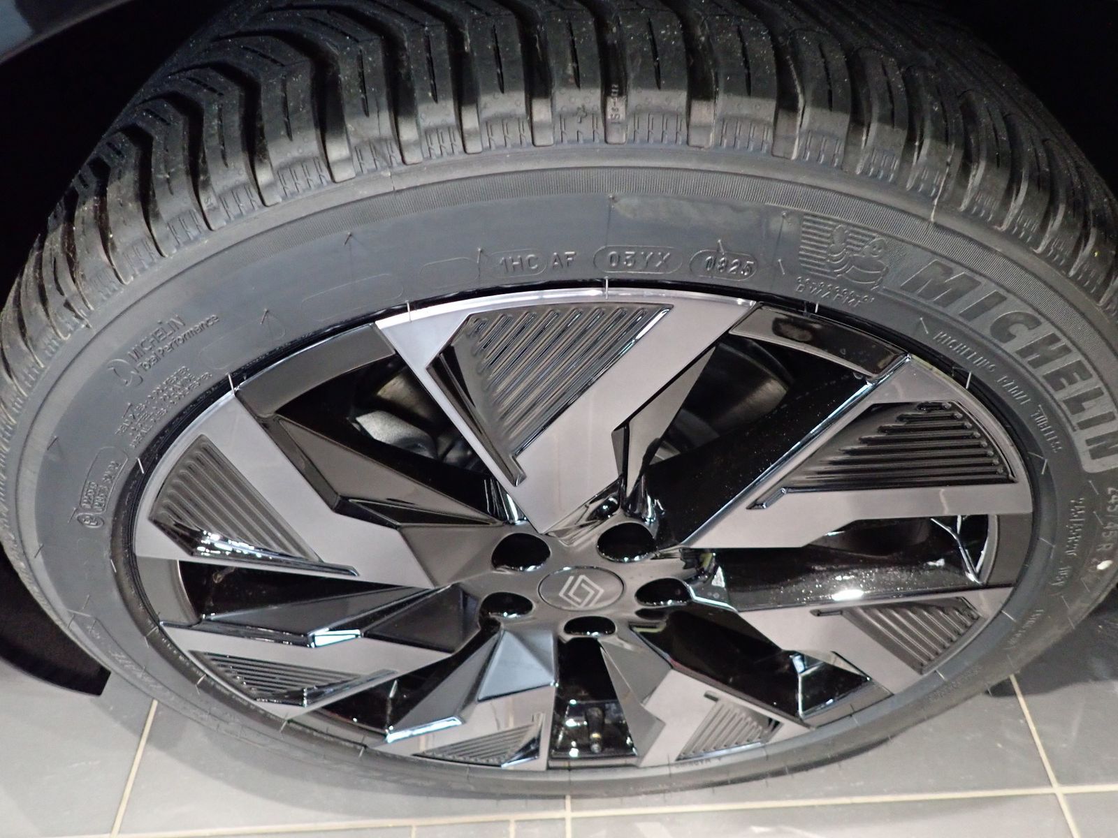 Fahrzeugabbildung Renault Rafale Esprit Alpine E-Tech Full Hybrid 200