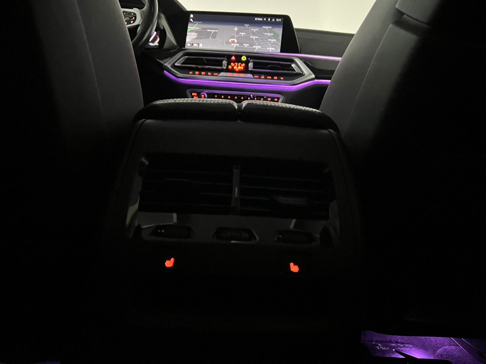 Fahrzeugabbildung BMW X5 xDrive 40 d M SPORT/LASER/AHK/PANO/DRAVITGRAU