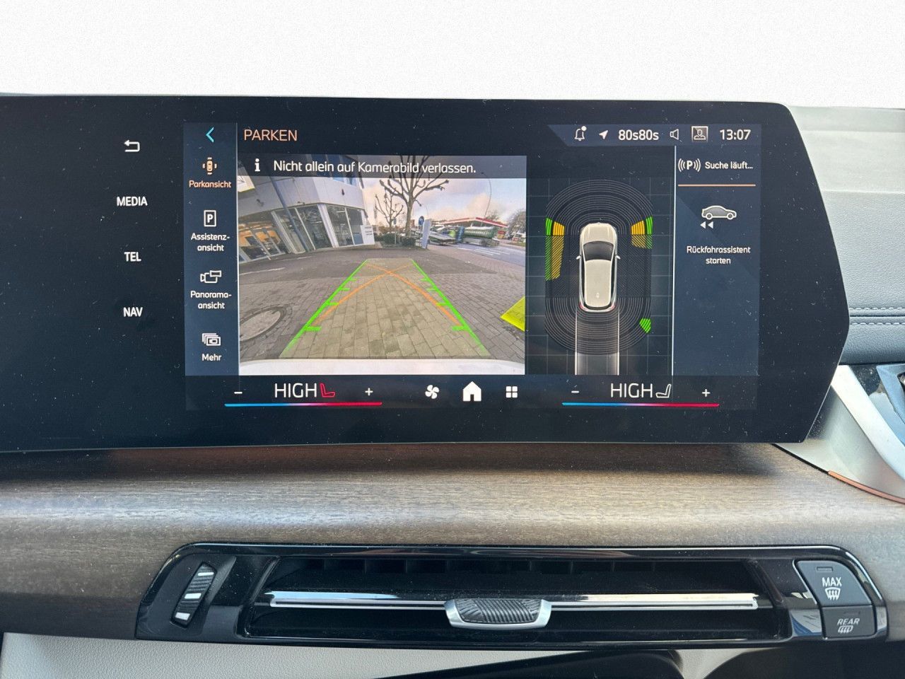 BMW 218 Active Tourer - Bild 17