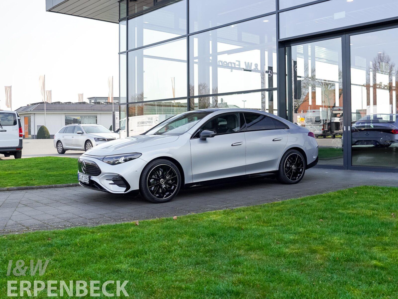 Fahrzeugabbildung Mercedes-Benz CLA 250+ EQ AMG Pano MB.Drive Distronic AHK FAP