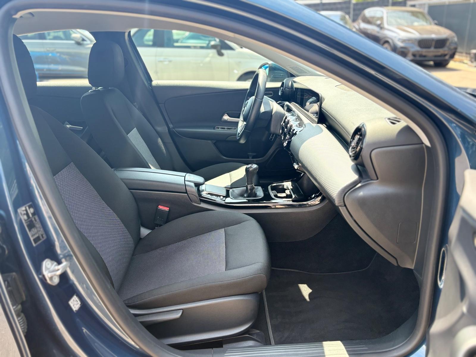 Mercedes-Benz A 180 d LIMOUSINE *MULTIBEAM*KAM*SHZ*ALU*