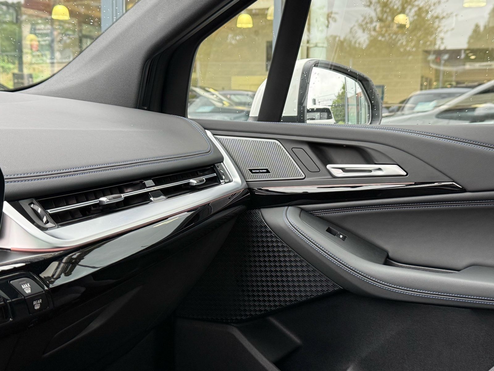 BMW 223 Active Tourer - Bild 17