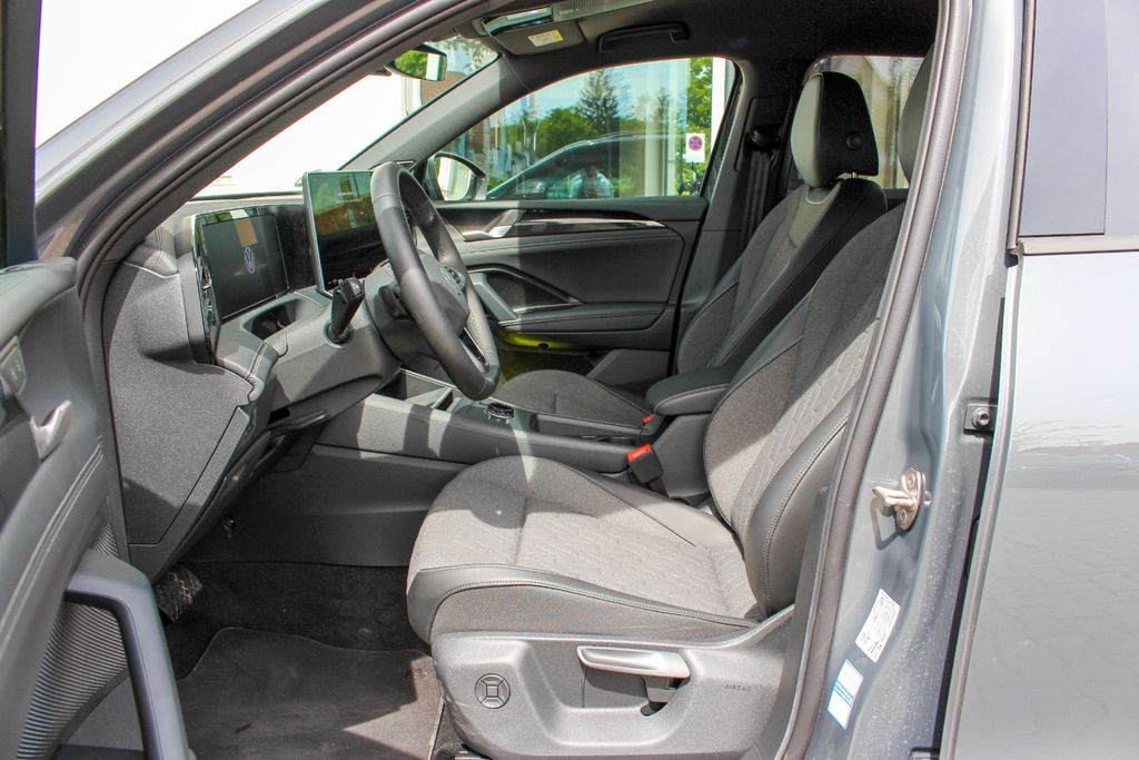 VW Tiguan 2.0 TDI/ IQ.DRIVE/ H&K/ MATRIX/ DISCOVER VW Tiguan 2.0 TDI/ IQ.DRIVE/ H&K/ MATRIX/ DISCOVER
