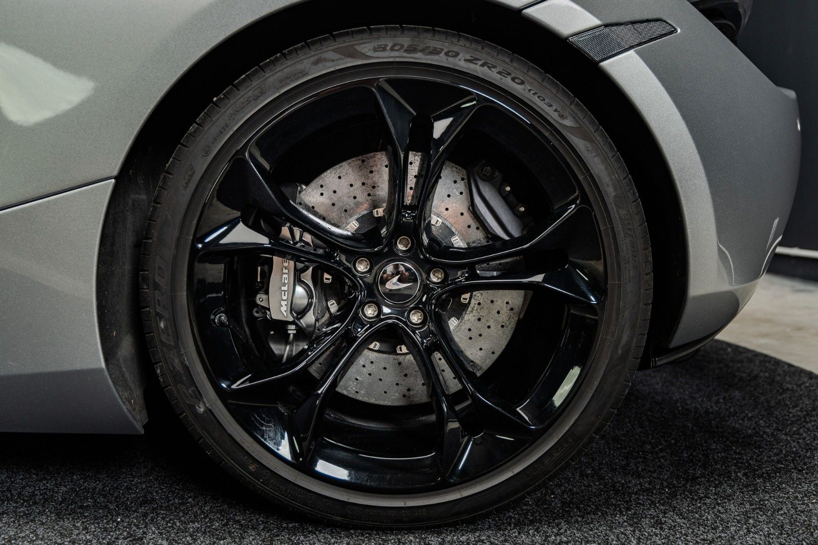 Fahrzeugabbildung McLaren 720S Spider + Scheckheft + Service Neu + Top Zus