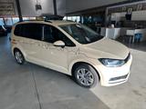 Volkswagen Touran 2.0 TDI SCR DSG 7 Sitzer (26)