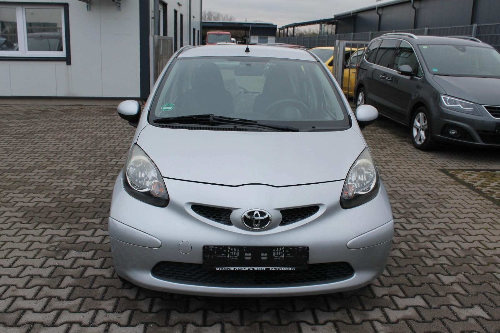 Toyota Aygo 1,0*Klima*1 Hand*TÜV+INSP NEU*8xBereift*ZV*