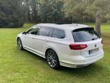 Volkswagen Passat Variant Highline , R-Line Ext., Pano,Navi - mit Diesel-Antrieb: Weiß, Ambiente-Beleuchtung, Kombi, mit Klimaautomatik