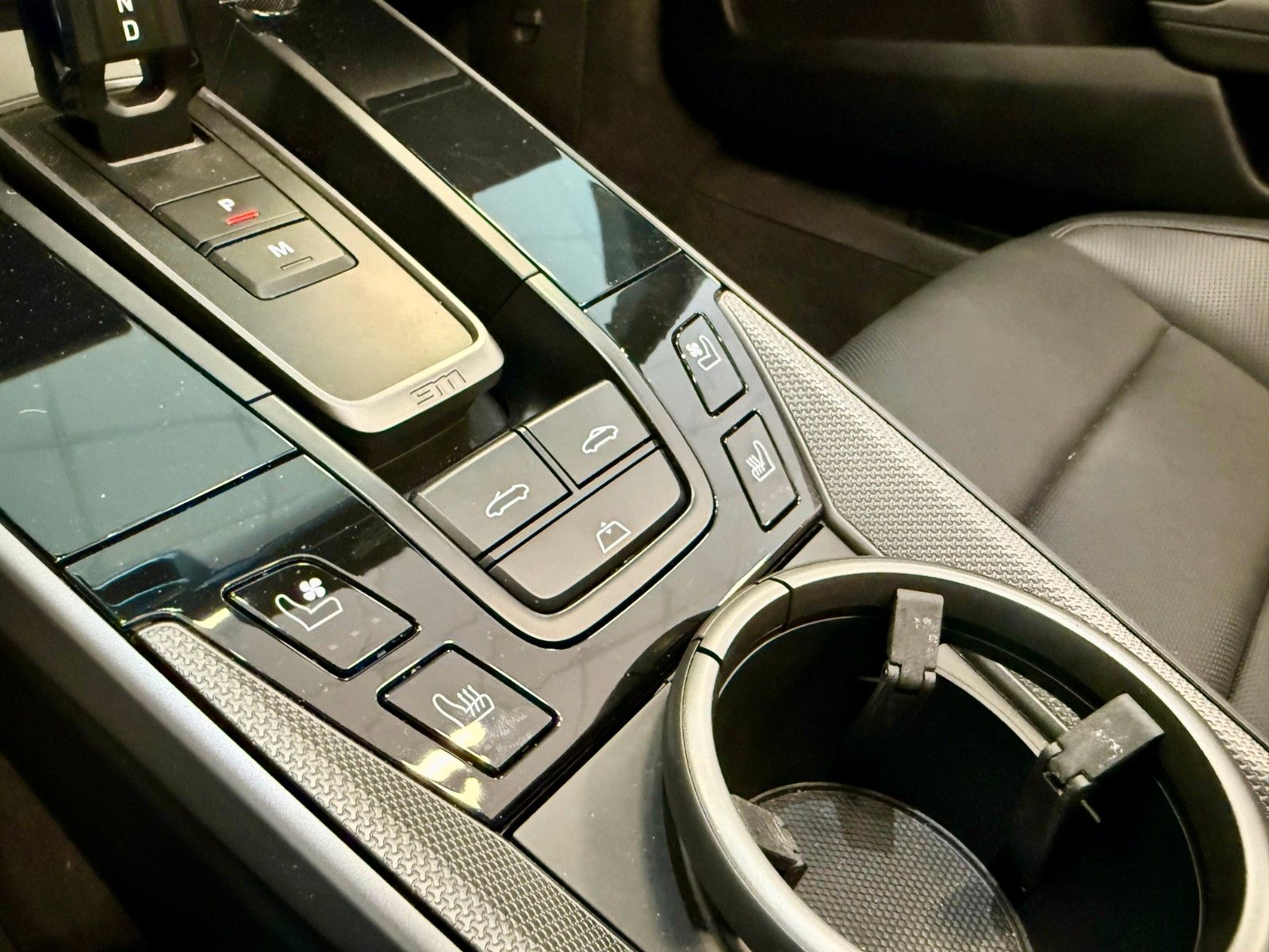 Fahrzeugabbildung Porsche 911 992 Carrera Cabrio SportDesign / Sportabgas