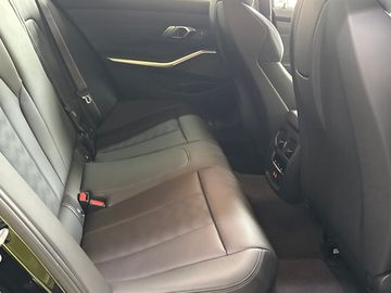 BMW M3 Competition M XDR M Drivers P. Head-Up DAB