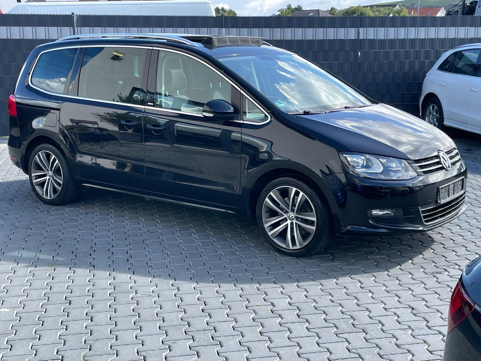 Volkswagen Sharan 2.0 TSI DSG Style 7 Sitze TÜV NEU