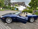 Jaguar XK8 Cabriolet - blaue Jaguar XK8