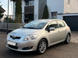 Toyota Auris 1.4 Klima TÜV-12-2027 - Toyota Auris Gebrauchtwagen in Frankfurt