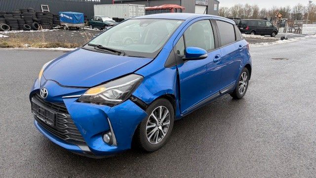 Toyota Yaris Y20 Club ECVT Autom NAVI Scheck-Heft EURO6