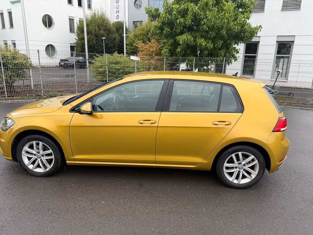 Image of Volkswagen Golf