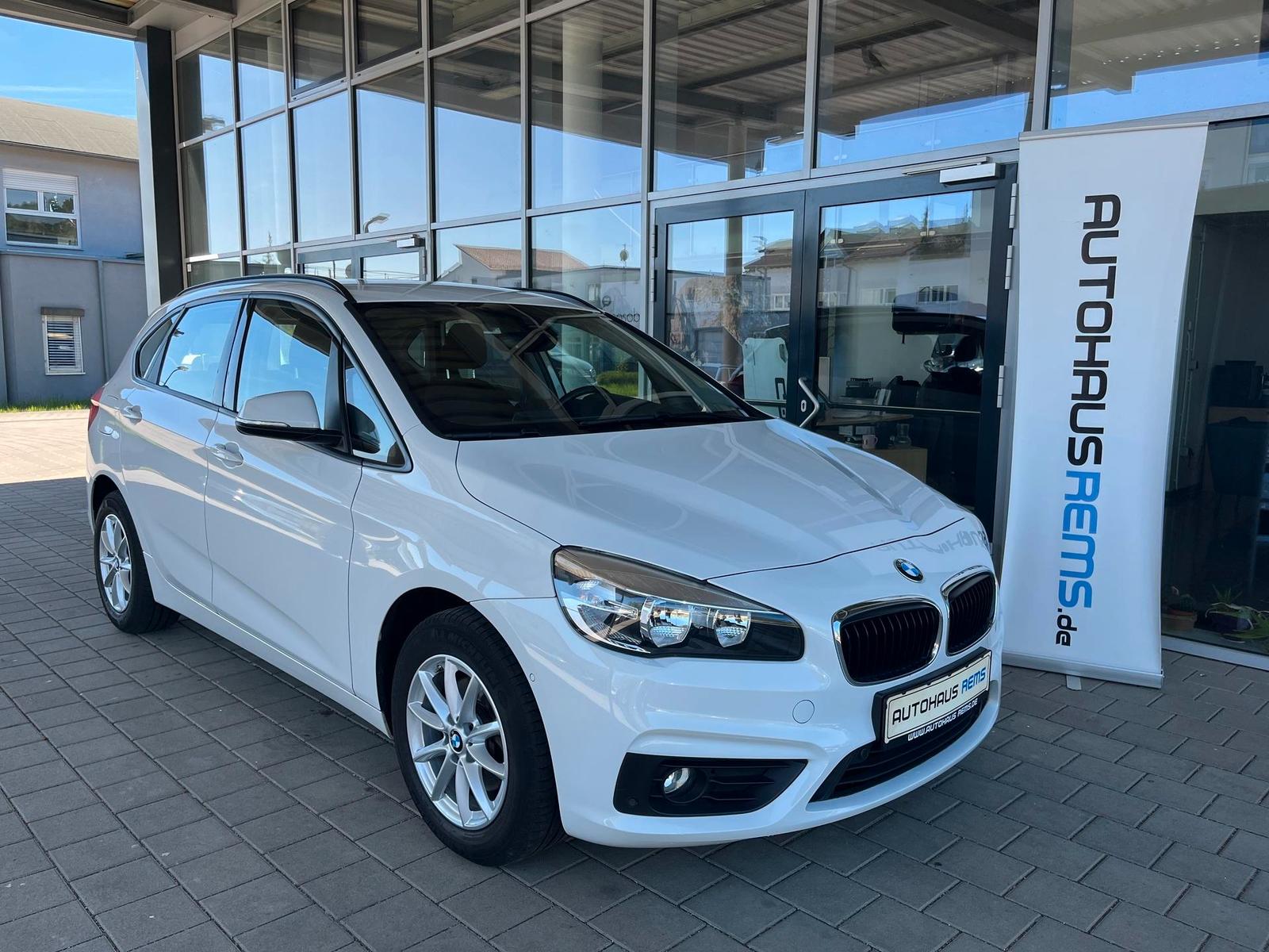 BMW 2er Active Tourer Klimaauto, Parkassistent