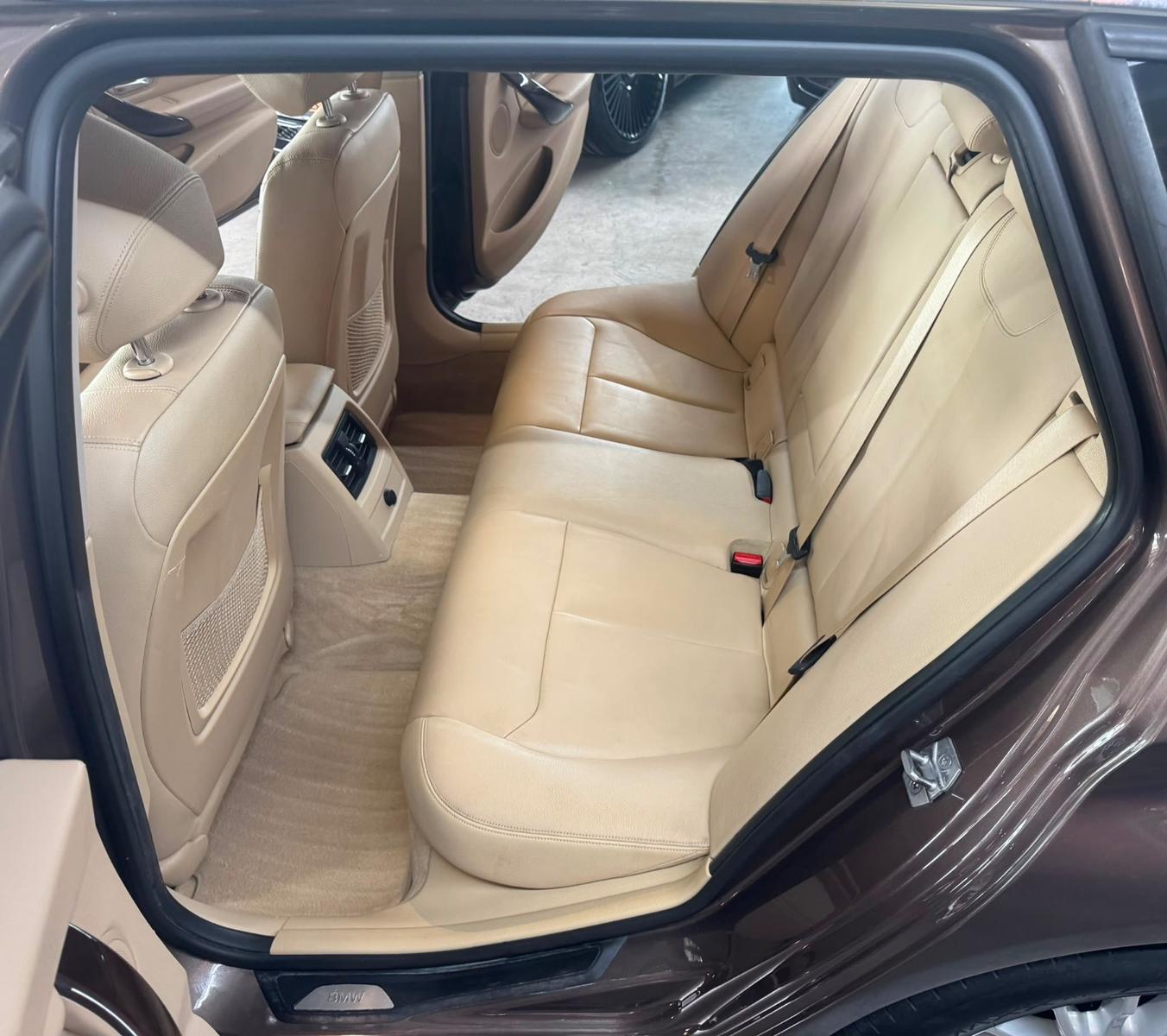 BMW 320D 2.0 184ch LUXURY LINE BVA Sièges chauffants cuir HUD Historique présent - 2EME MAIN