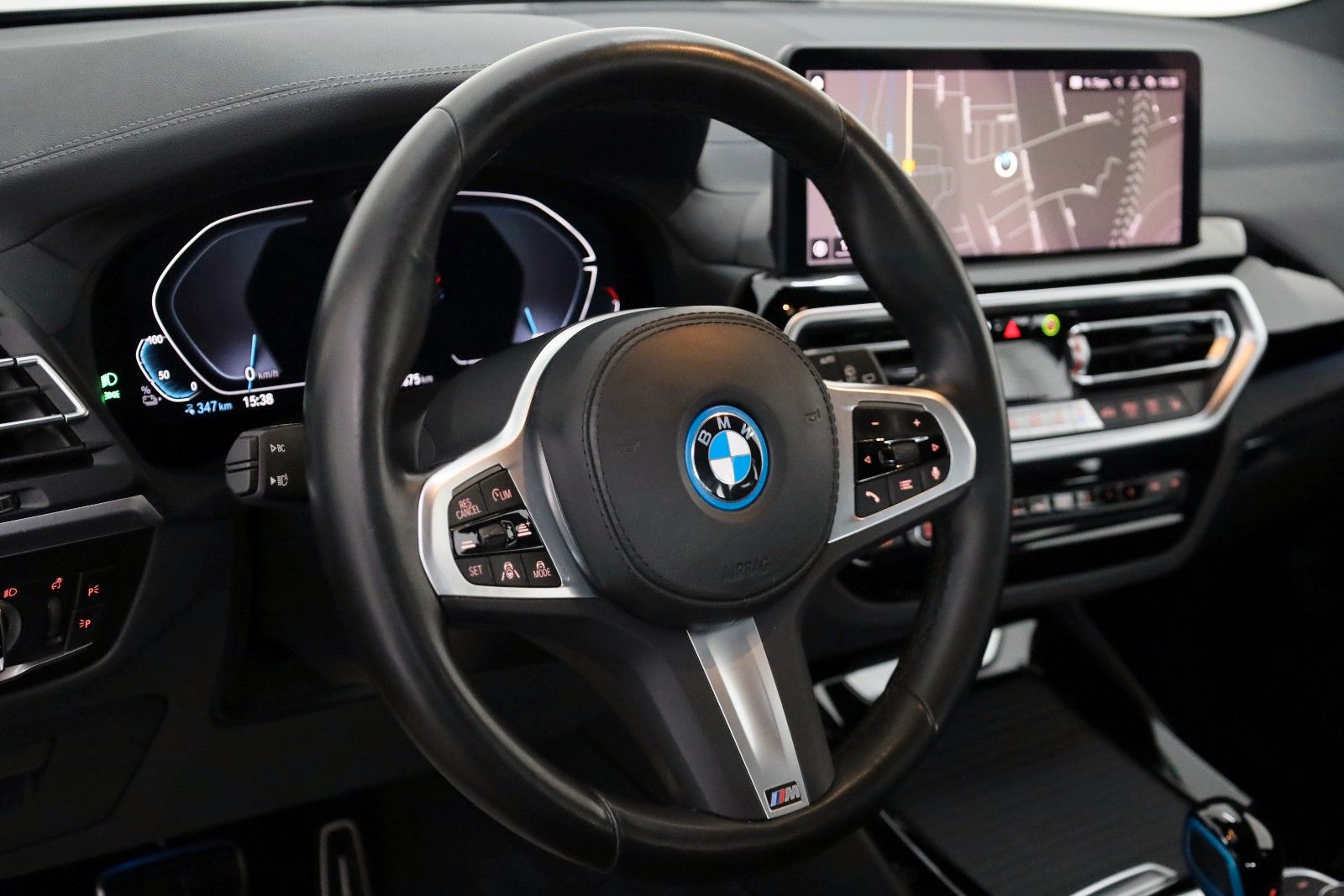 Fahrzeugabbildung BMW iX3 Inspiring Leder,Navi,LED,PanDach,SH,Park Pak