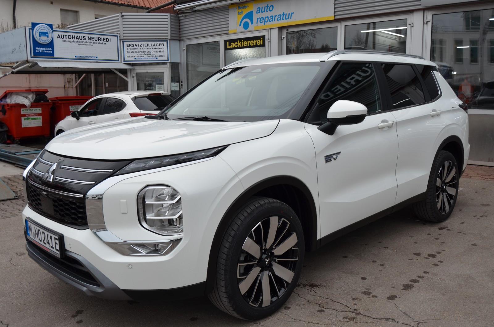 Mitsubishi Outlander 2.4 PHEV Intro Edition AT 4WD LED HUD