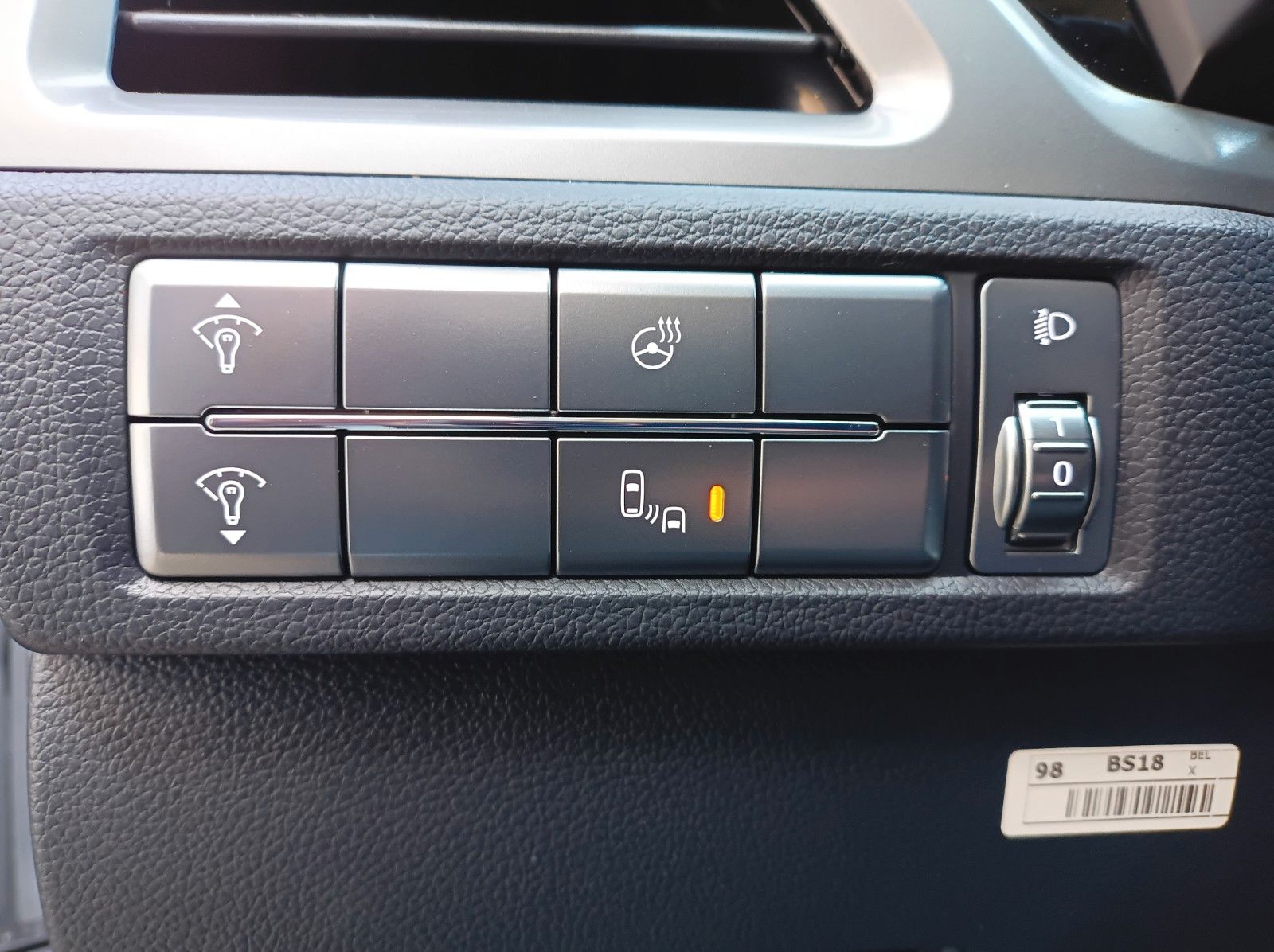 Fahrzeugabbildung KGM KORANDO+BLISS+LH+KEYLESS GO+KAMERA+SH+LED+KLIMA2