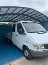 Mercedes-Benz 208D 5-Sitzer - Mercedes-Benz 208 d