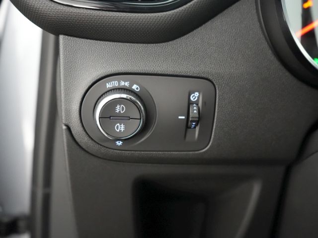 Crossland ELEGANCE PAKET+LED+NAVI+RÜCKFAHRKAMERA