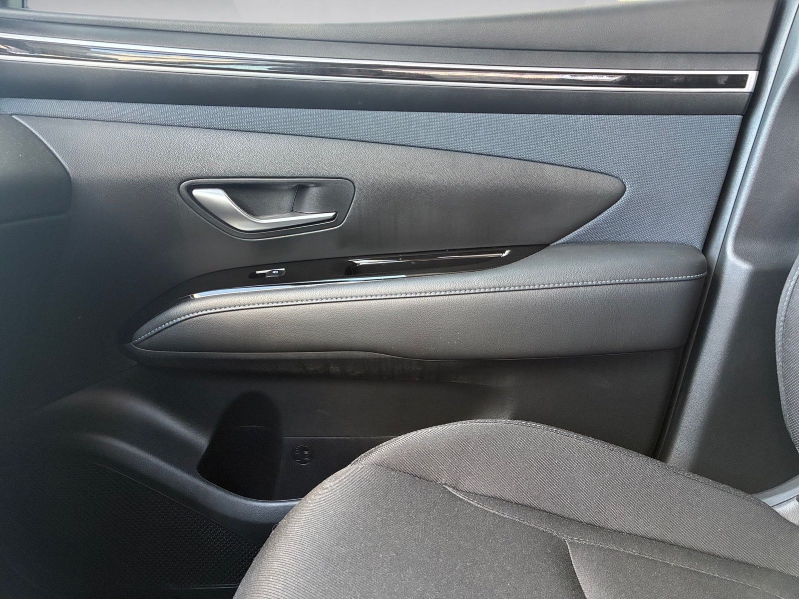 Fahrzeugabbildung Hyundai Tucson 1.6 T-GDI Edition 30+ KlimaA,LED,Navi,SHZ