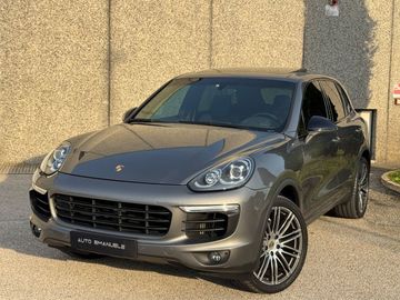 Porsche Cayenne - 2