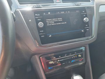 Volkswagen Tiguan - 11