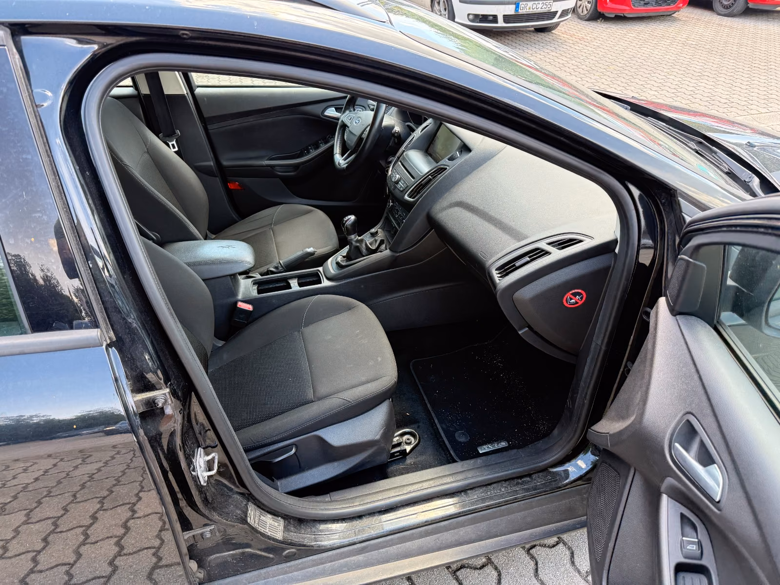 Ford Focus 2015 — photo 11