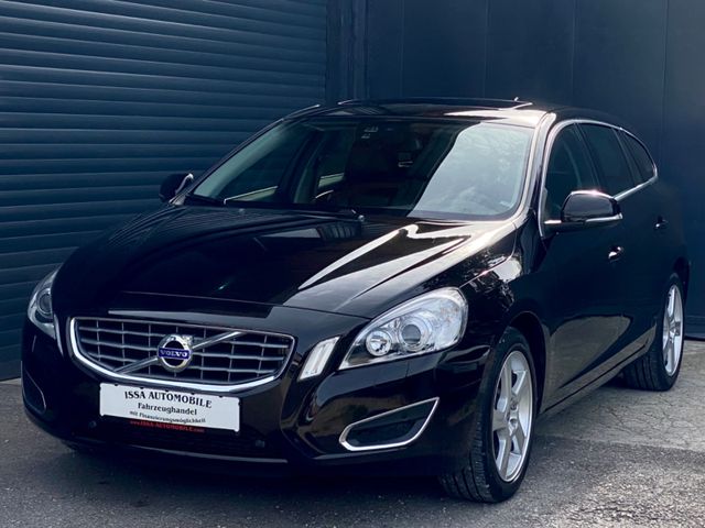 Volvo V60 Summum #Navi #DSTC #Bi-Xenon #Vollleder