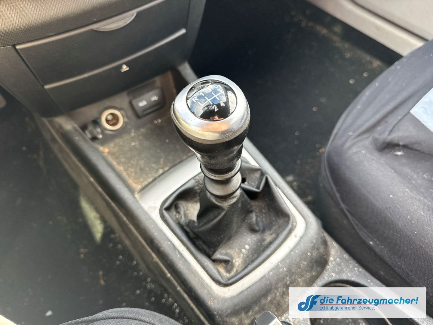 Fahrzeugabbildung Kia Ceed EX Alarm GA Klima Lichtsensor *EXPORT