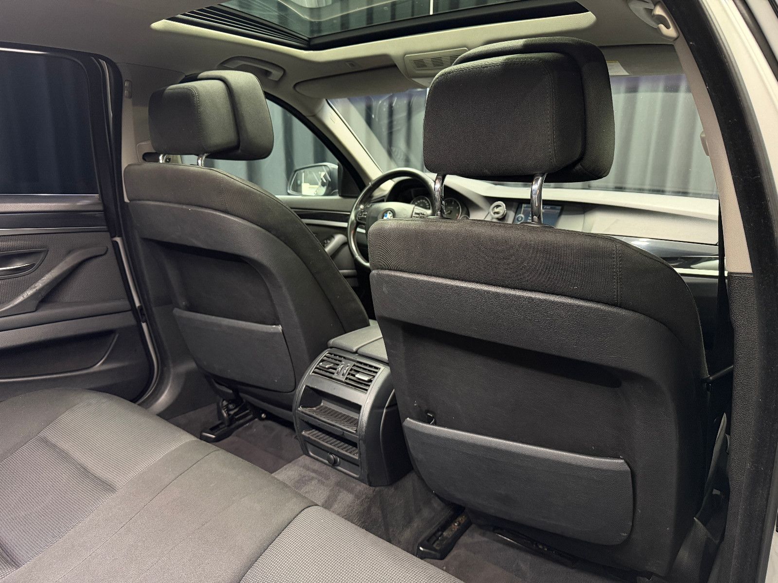 Fahrzeugabbildung BMW 530d Limousine |AUTOMATIK|PANO|NAVI|PDC