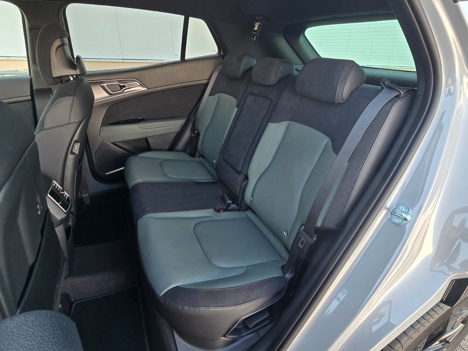 Fahrzeugabbildung Kia SPORTAGE 1.6T 2WD DCT NIGHTLINE ED SD