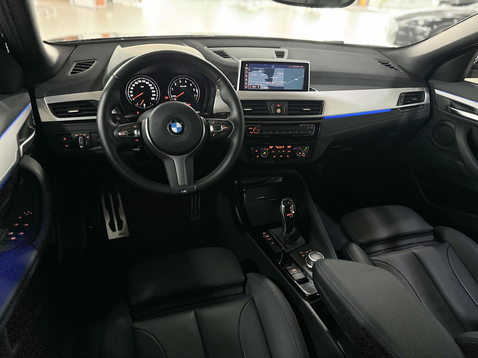 Fahrzeugabbildung BMW X2 sD18i M Sport Kamera DAB Lordos Navi Leder