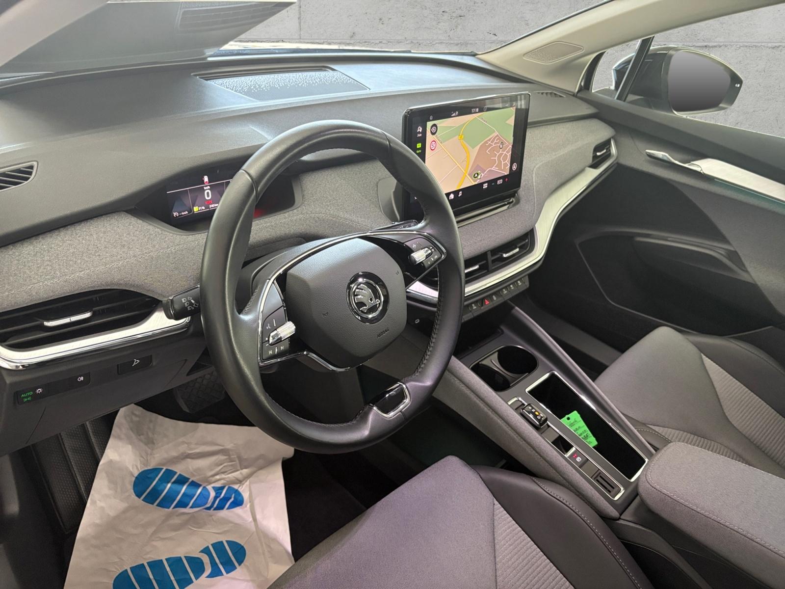 Skoda Enyaq LOFT 180PS 60kWh +WÄPU+LED+CARPLAY+RKAM+NA