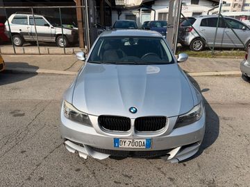 BMW 320 - 5