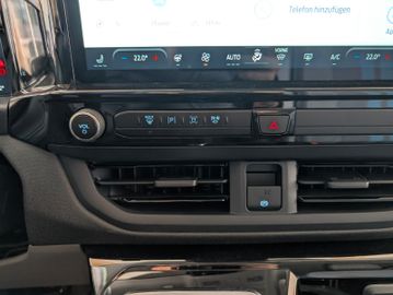 Ford Tourneo Custom 2.0 EcoBlue SPORT L2