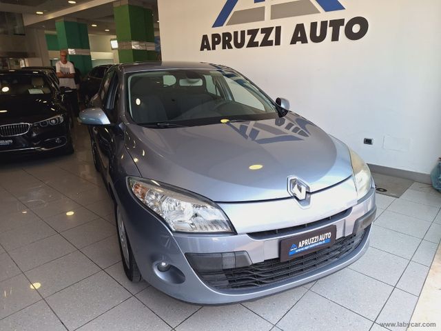 Renault RENAULT Mégane 1.5 dCi 110 CV Dynamique